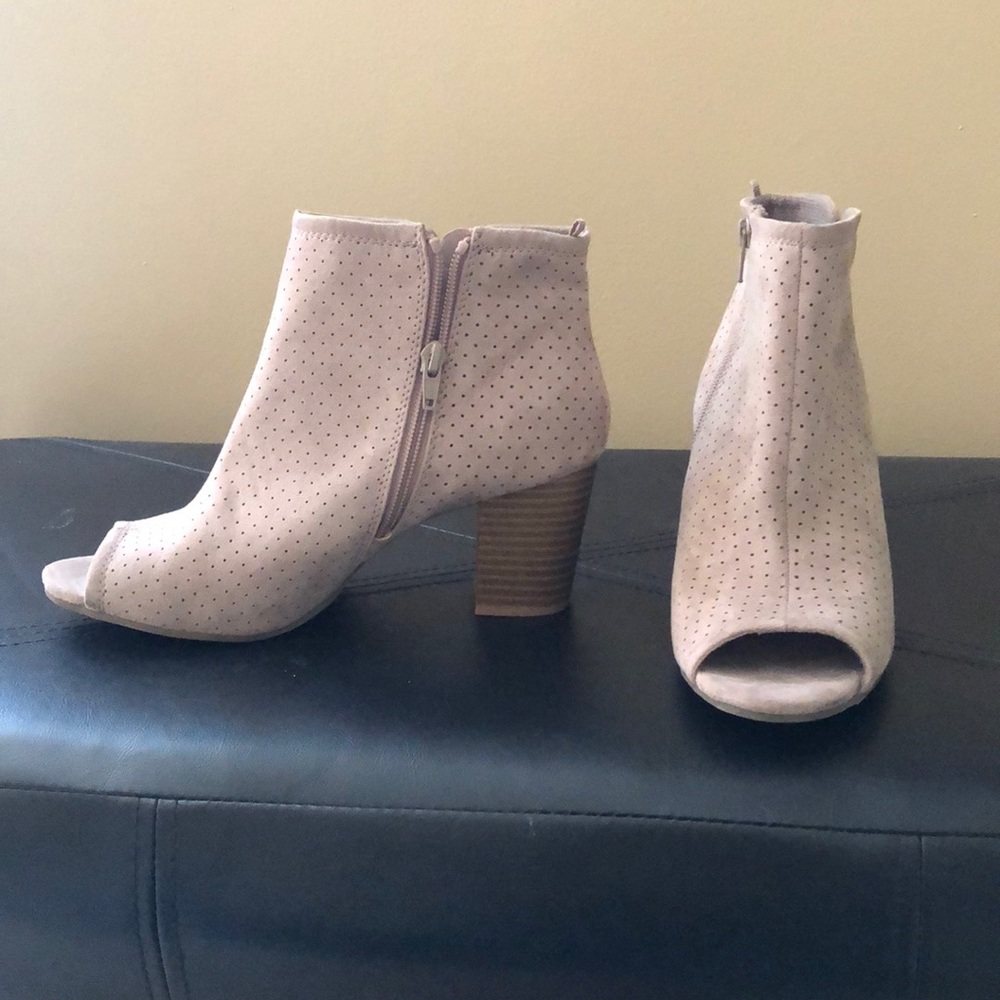 Taupe Peep Toe Booties - Old Navy Size 9